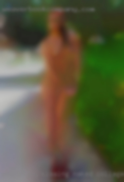 Who enjoy kissing naked collage and oral near Warrensburg.